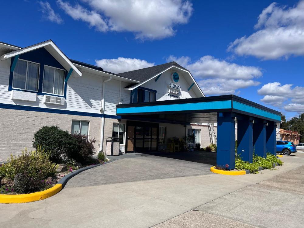 Clarion Pointe Jasper